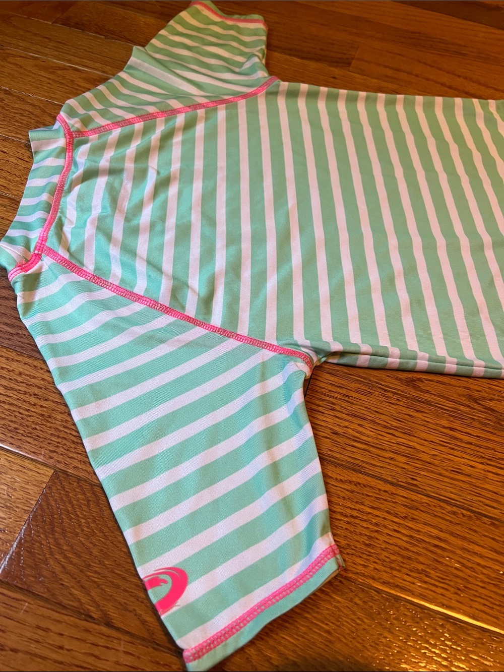 O'Rageous! Mint & White Striped Rash Guard with Pink Stitching size XS 6/6X - Picture 7 of 16